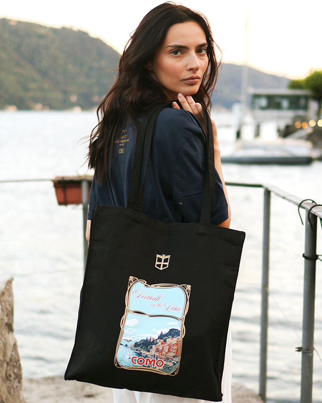 Football on the Lake Tote Bag Nero